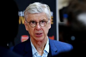 报道：阿森纳教父温格对FIFA主席之位犹豫不决，众多球迷期待其挺身而出对抗因凡蒂诺