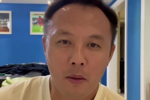 范晓冬：蓉城v英博，点球给得太随意了，哪里犯规了